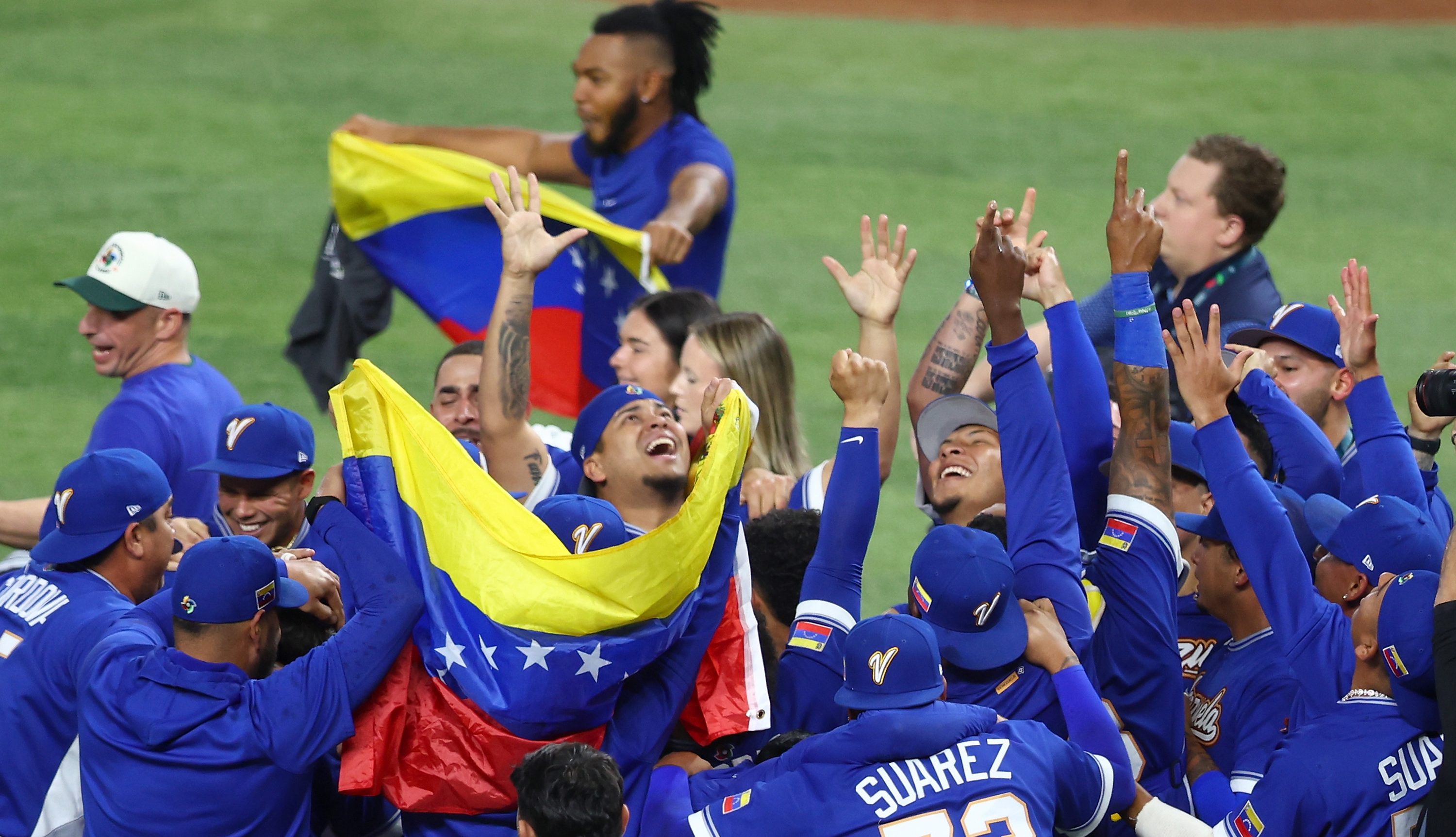Venezuela stuns Team USA 3-2 to win nation's first World Baseball Classic
