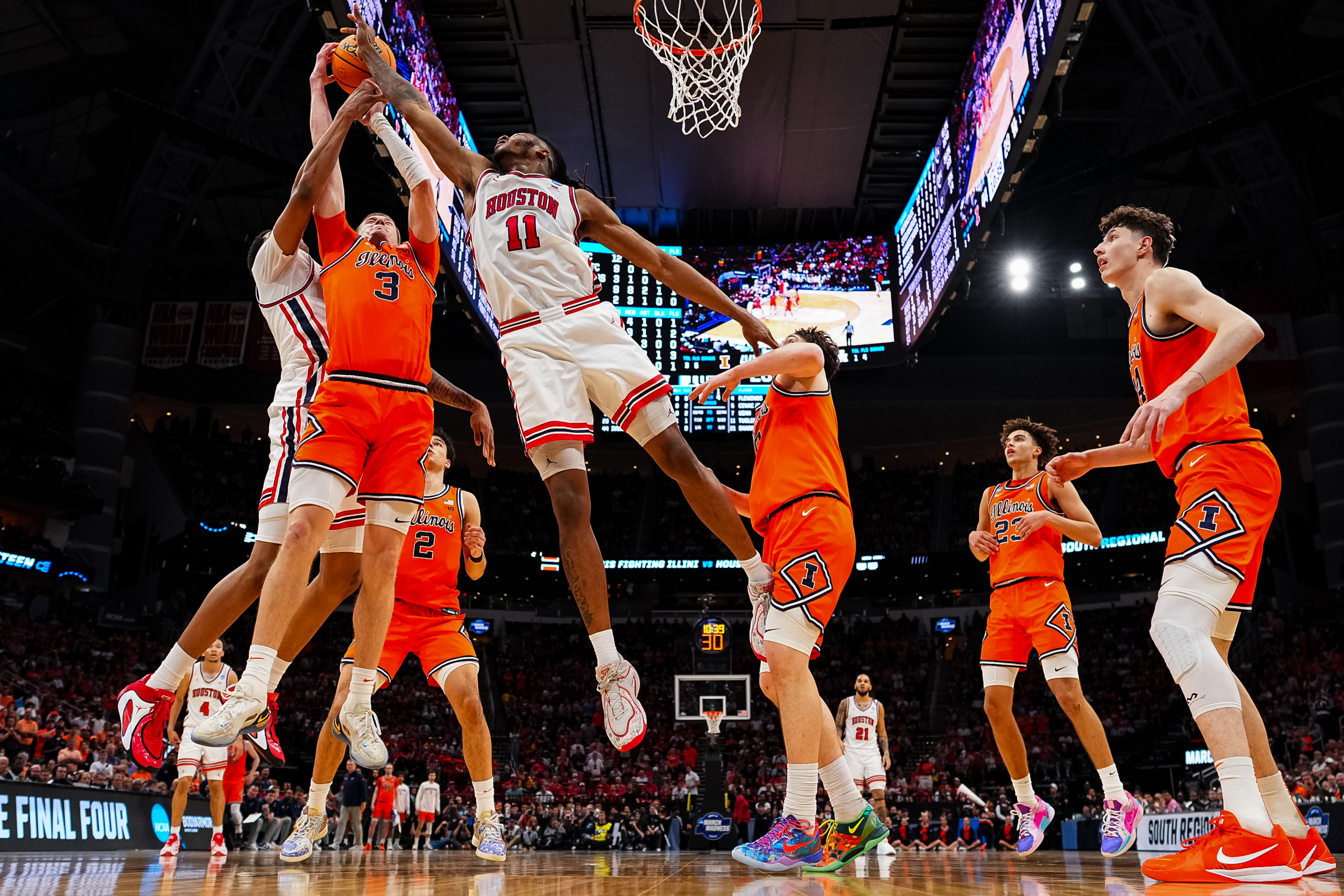 March Mob Madness? Chicago Outfit may be real winner as law bans bets on Illini