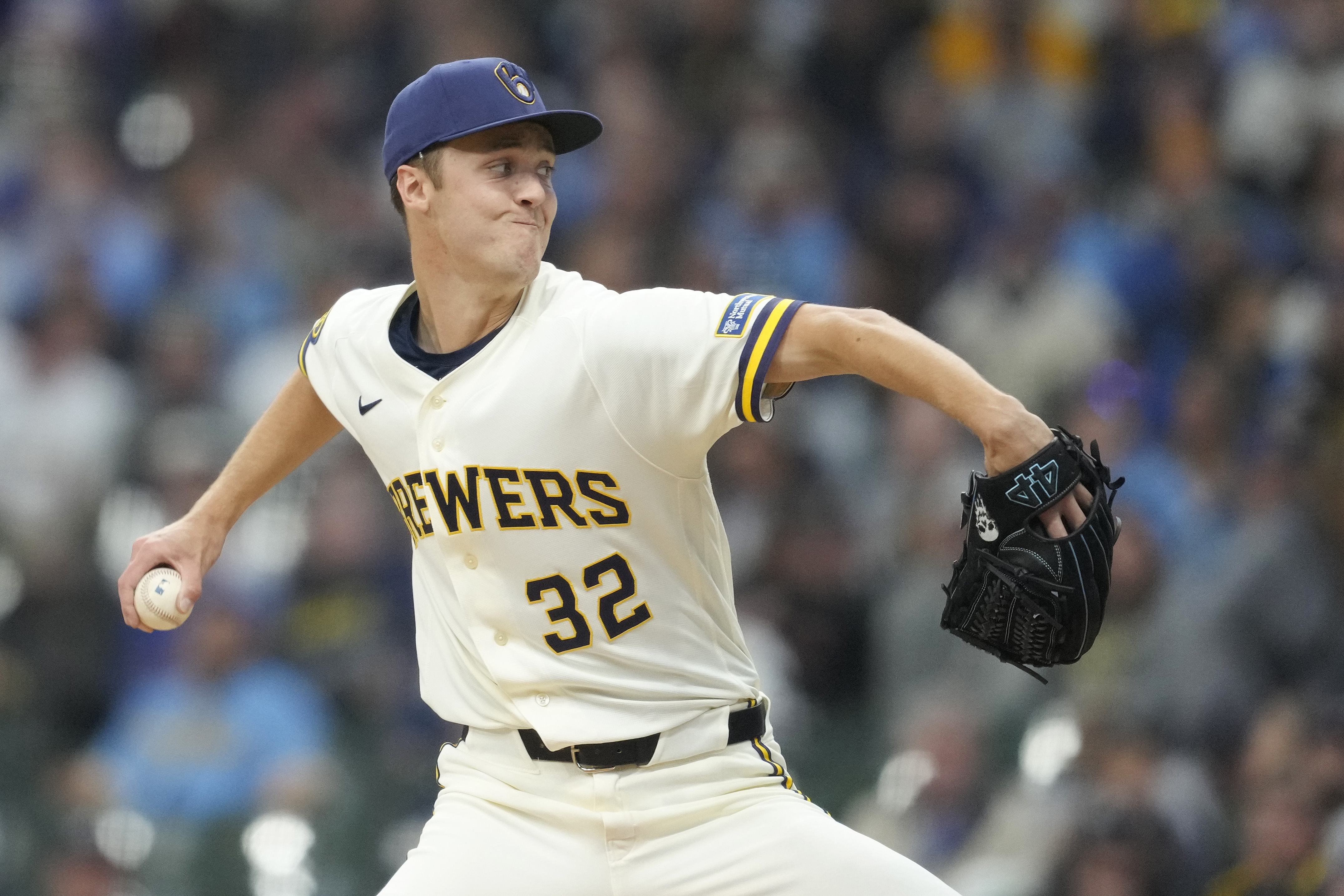 Jacob Misiorowski strikes out 11 as Brewers hammer White Sox