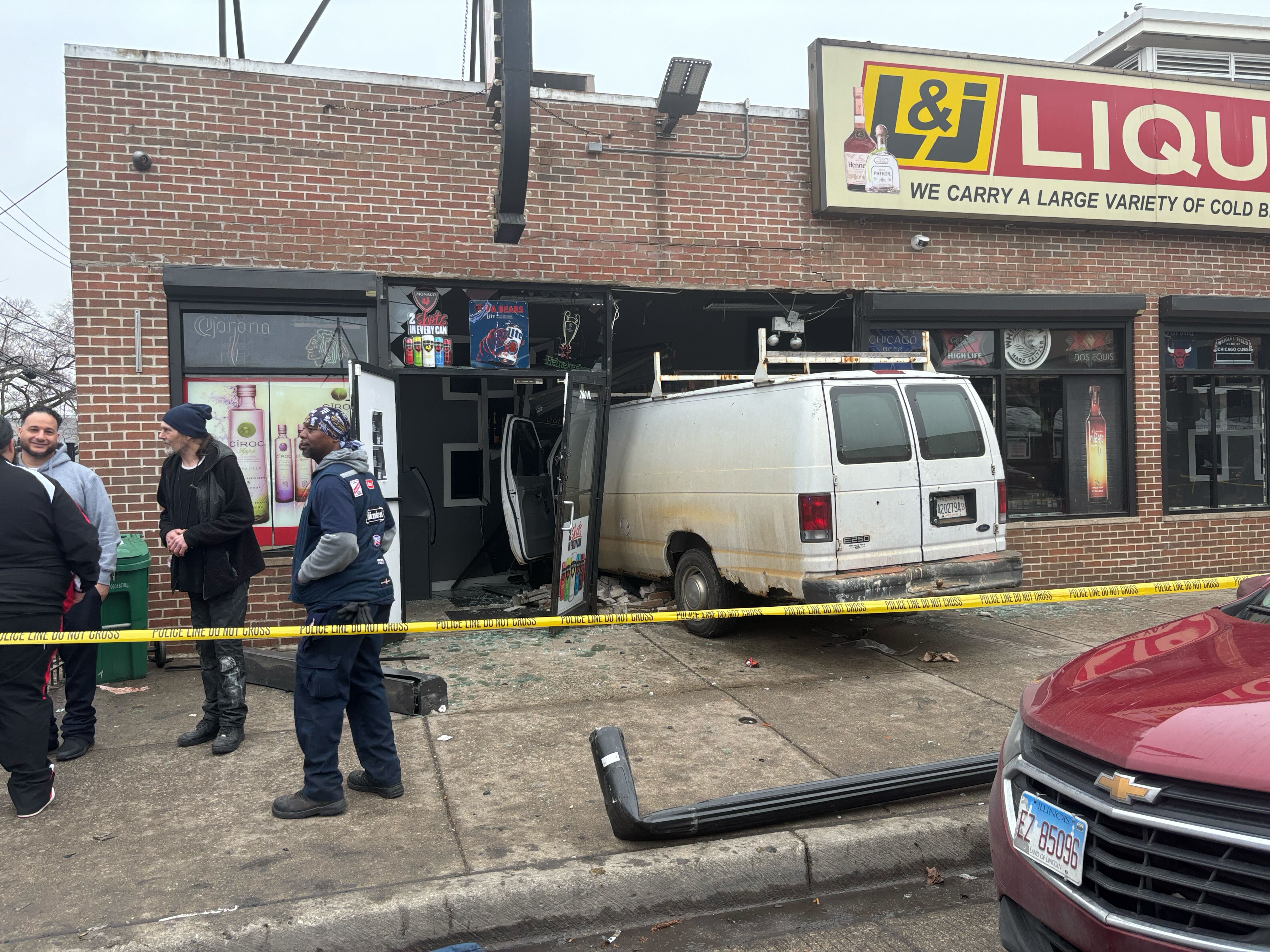 4 hospitalized after driver of van crashes into Chicago liquor store