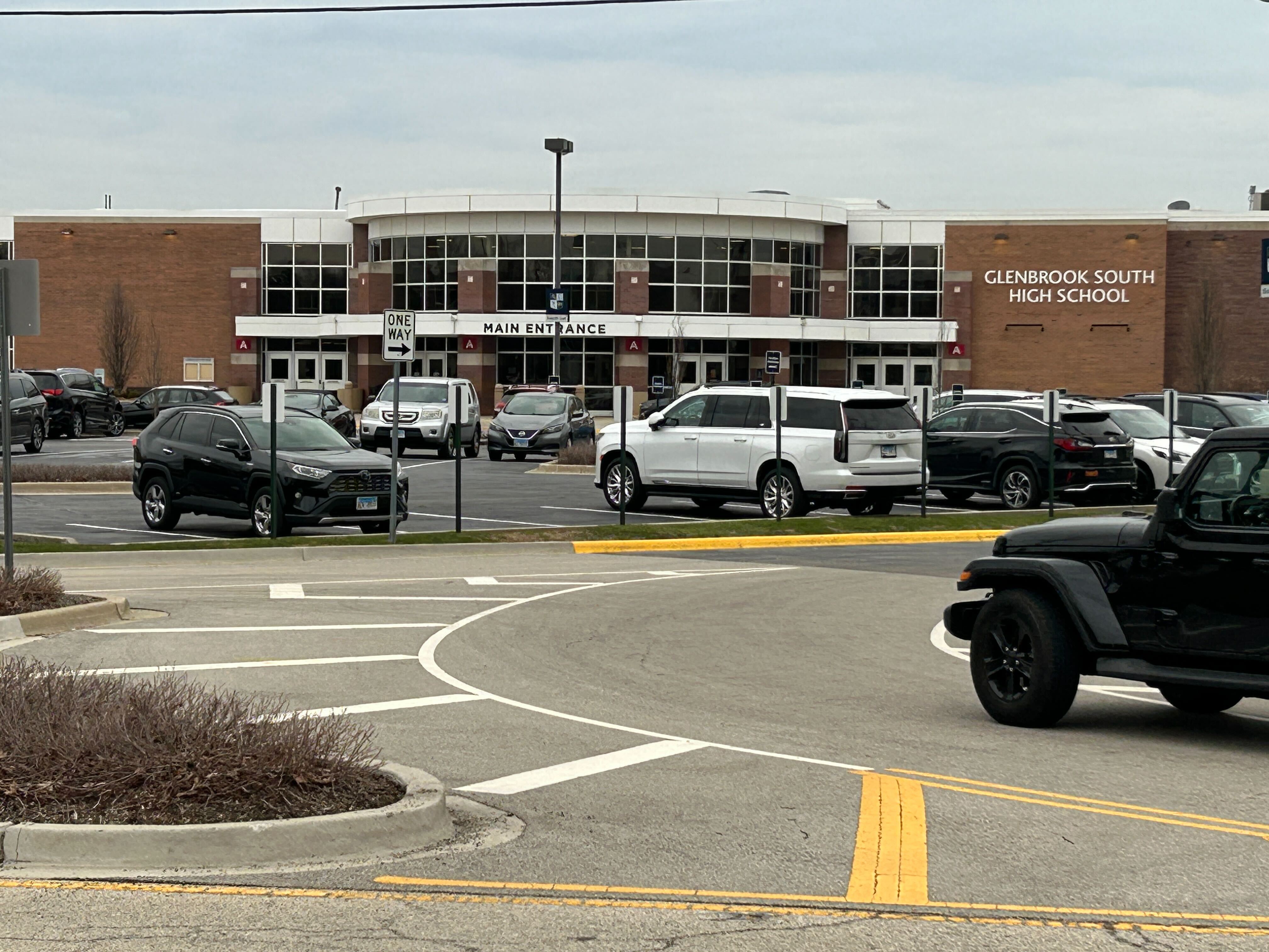 ‘Unimaginable': Glenbrook South releases statement after teen student killed in home