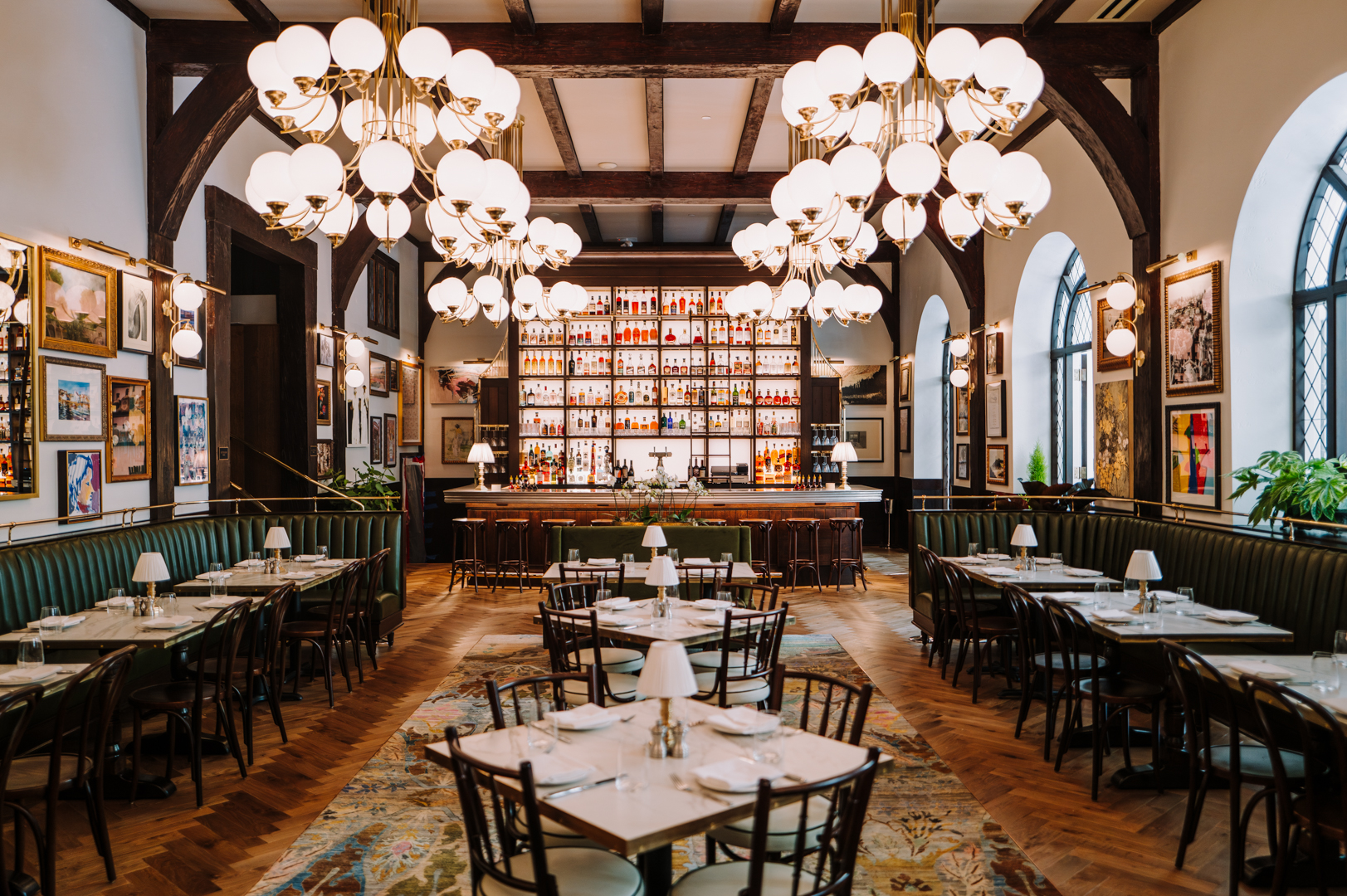 A popular part of the beloved Deer Path Inn in Lake Forest just underwent a major change