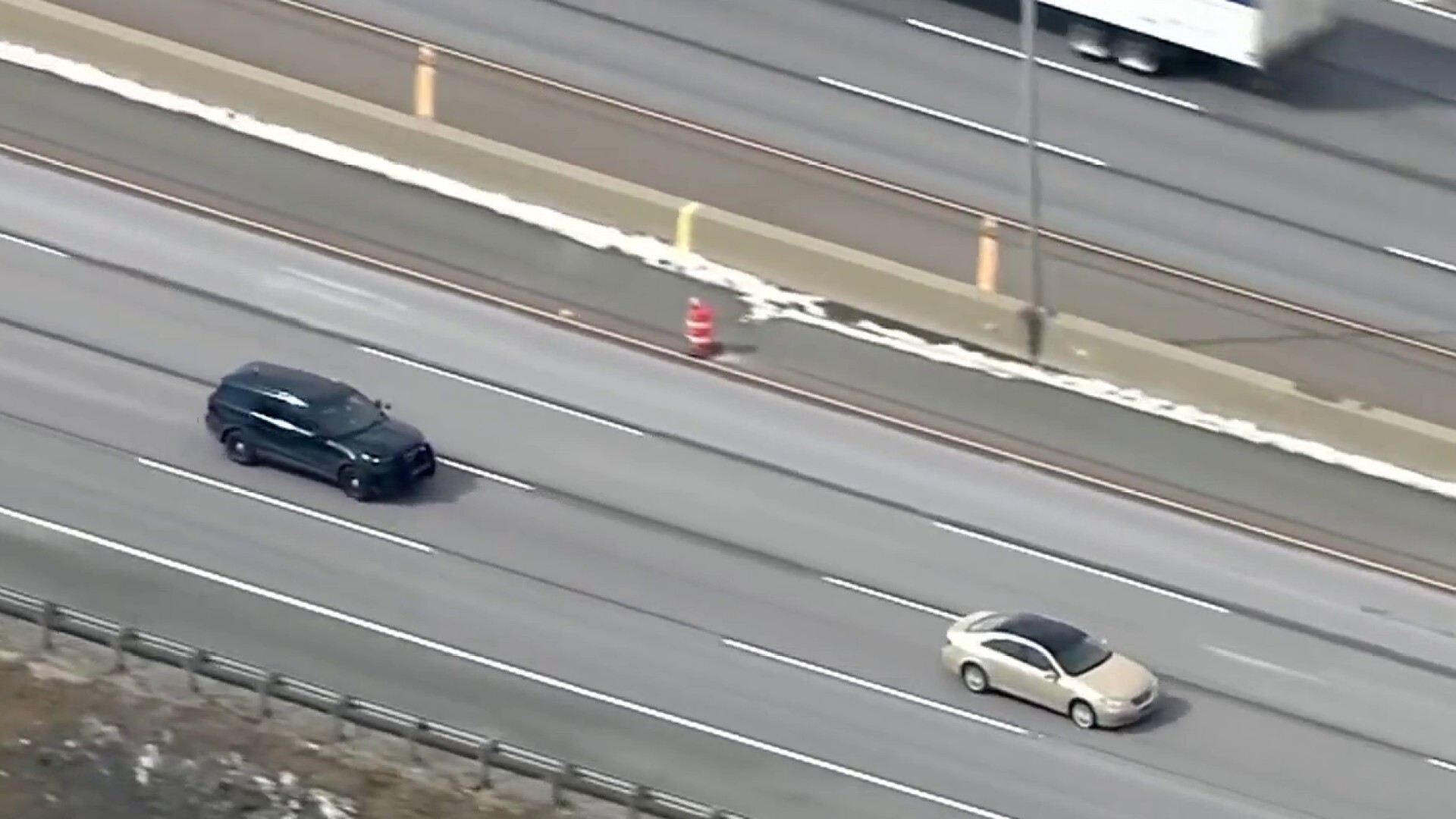 LIVE: Police chase vehicle in north suburbs on I-294