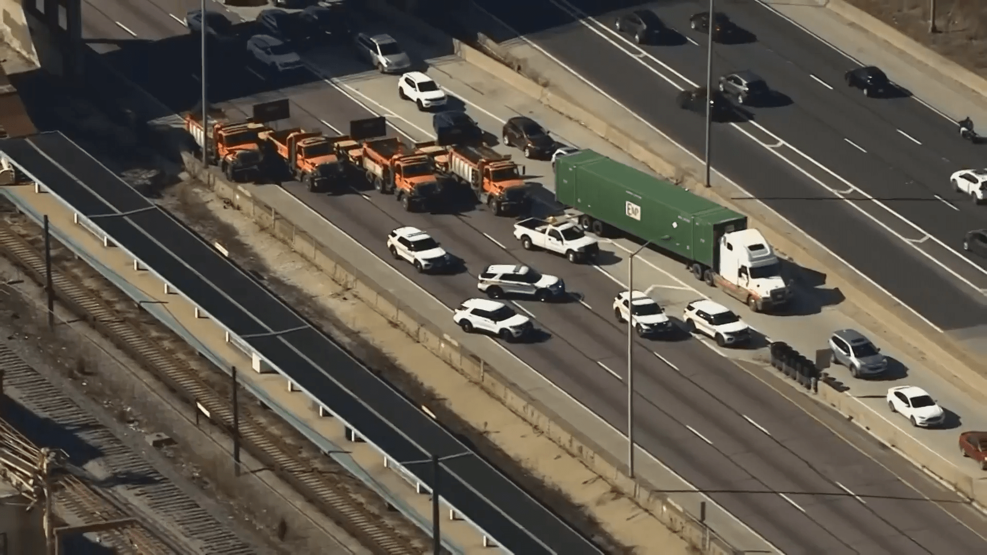Shots fired investigation prompts closure of inbound Eisenhower Expressway in Oak Park