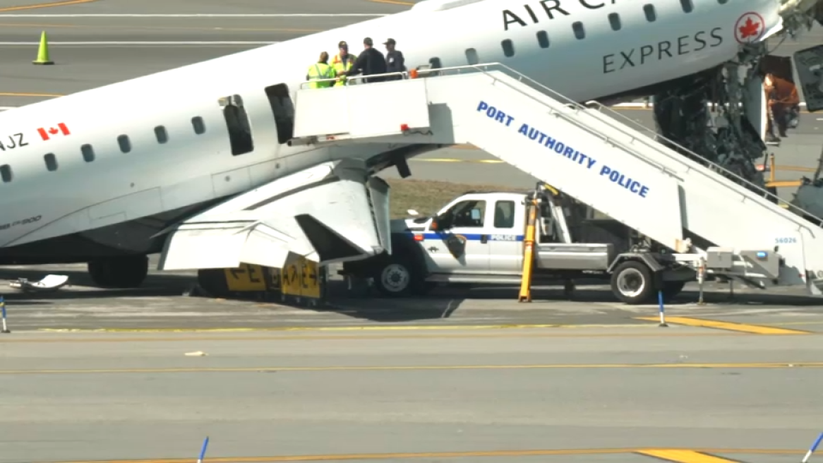 Complaints about near misses, communication issues long-running at LaGuardia By Bennett Haeberle , Lisa Capitanini and Nathan Halder • Published 38 seconds ago • Updated 29 seconds ago