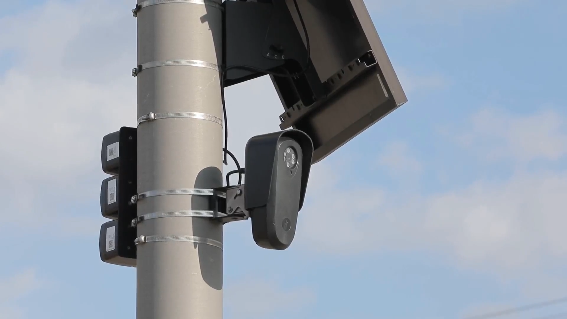 Suburban school district uses license plate readers to verify student residency