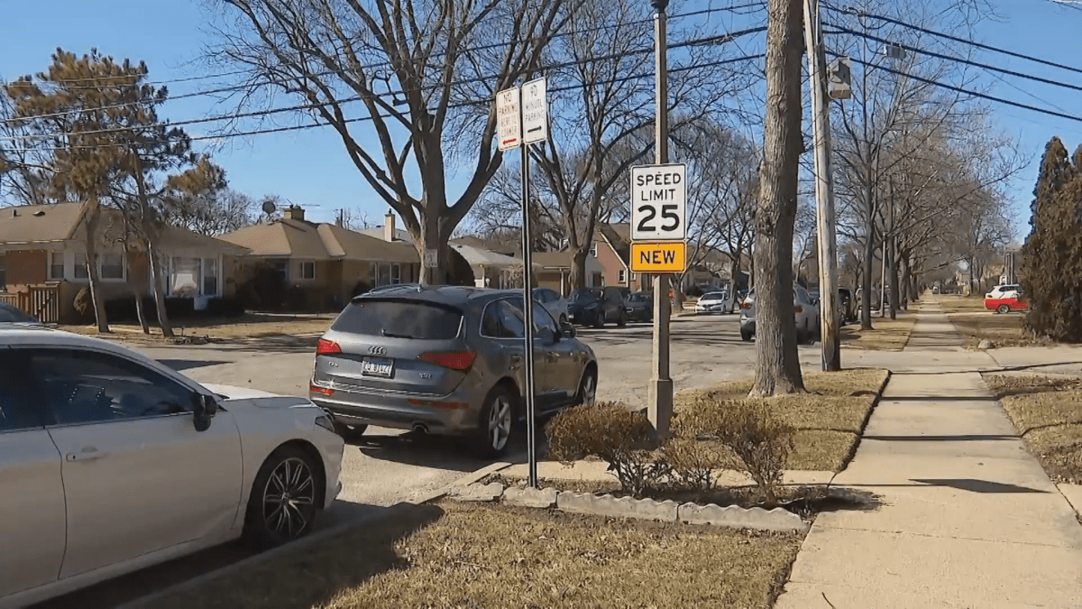 Lower speed limit takes effect on most residential streets in Skokie