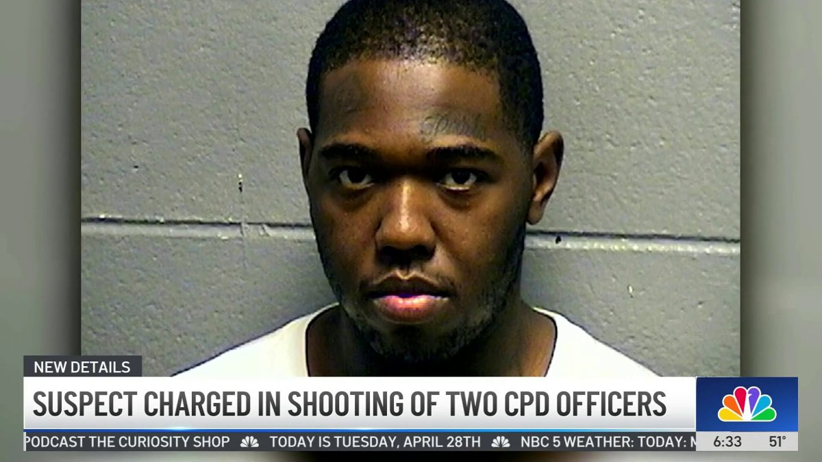 Suspect charged with shooting Chicago police officers at hospital to ...