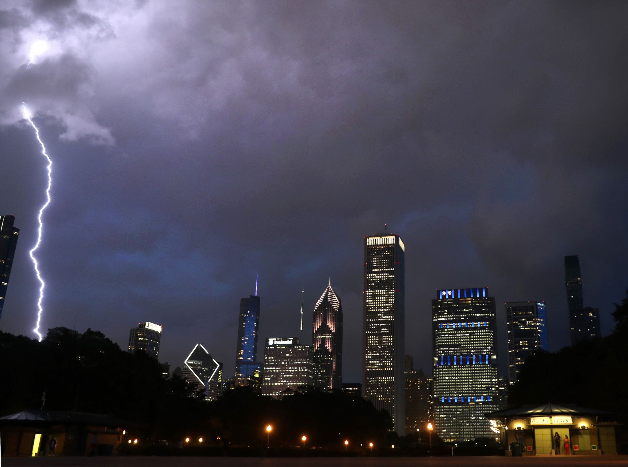 ‘Strong tornadoes' possible in Illinois as severe weather threat increases