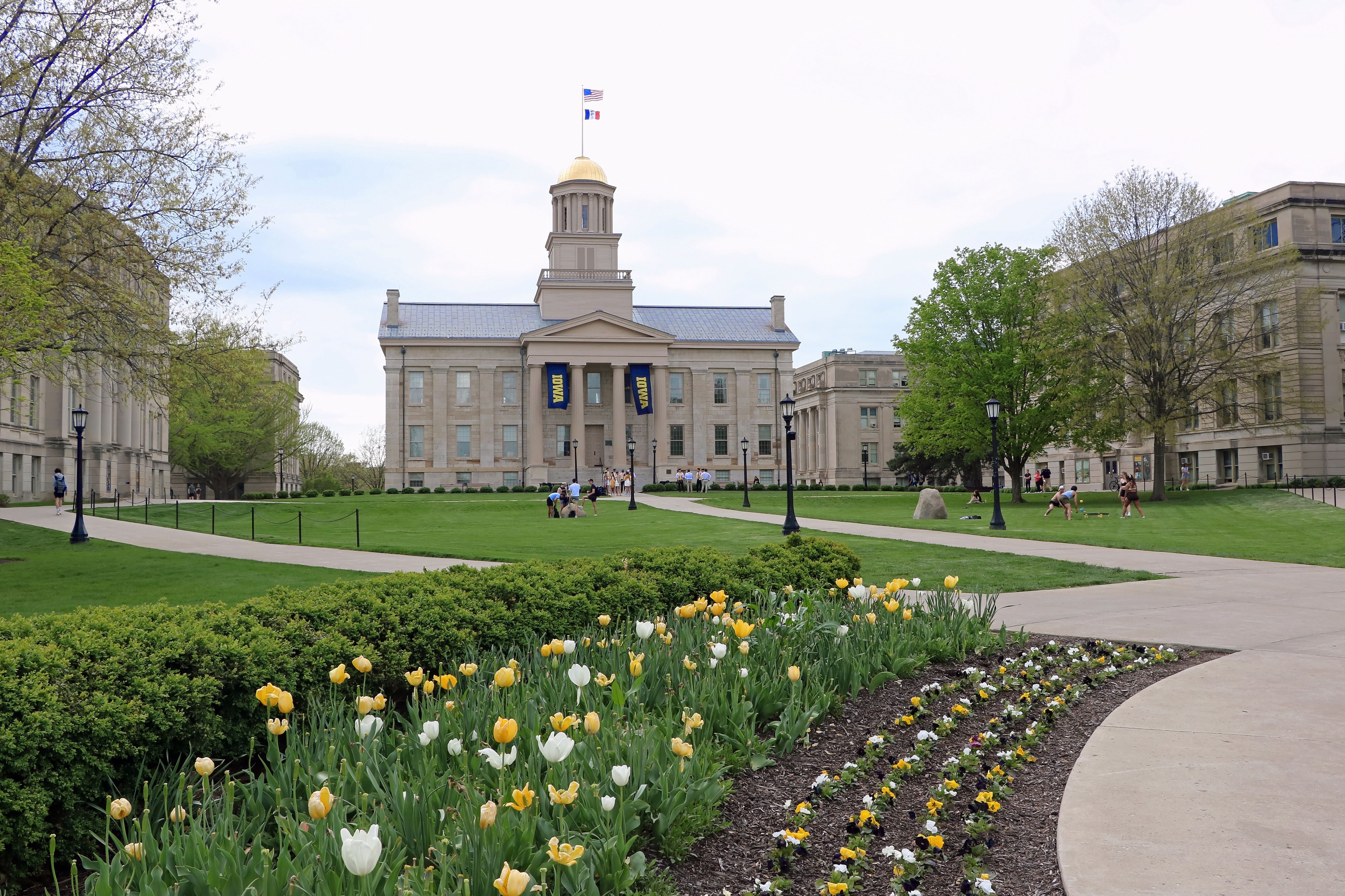 At least 3 students injured after shooting erupts near University of Iowa