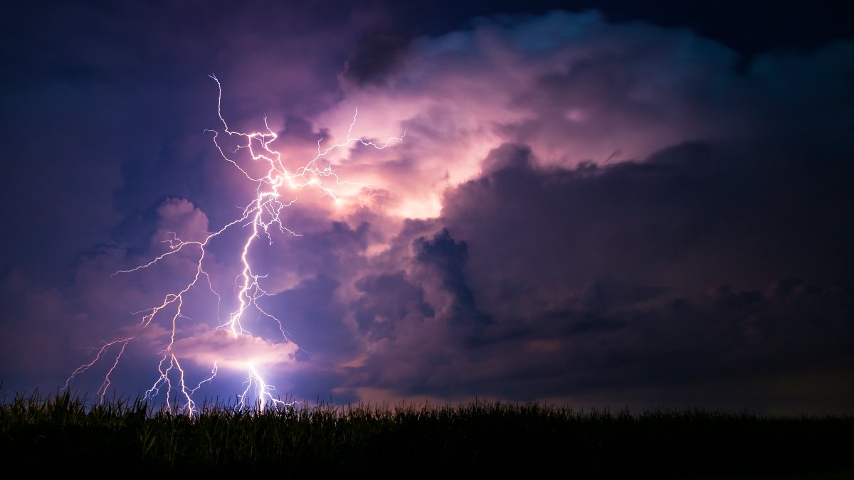 Ground stop issued at OHare Airport amid severe thunderstorms