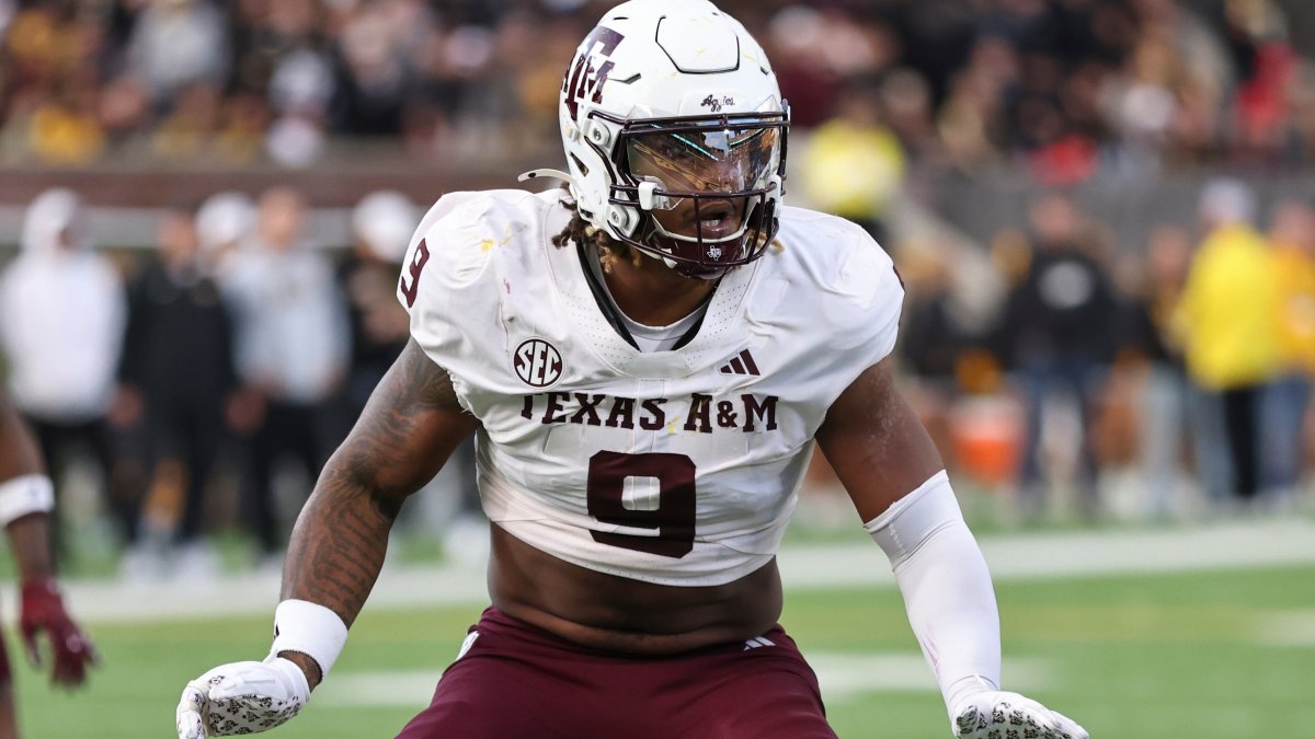 Could the Chicago Bears target Cashius Howell in the NFL Draft? Could the Chicago Bears target Cashius Howell in the NFL Draft?