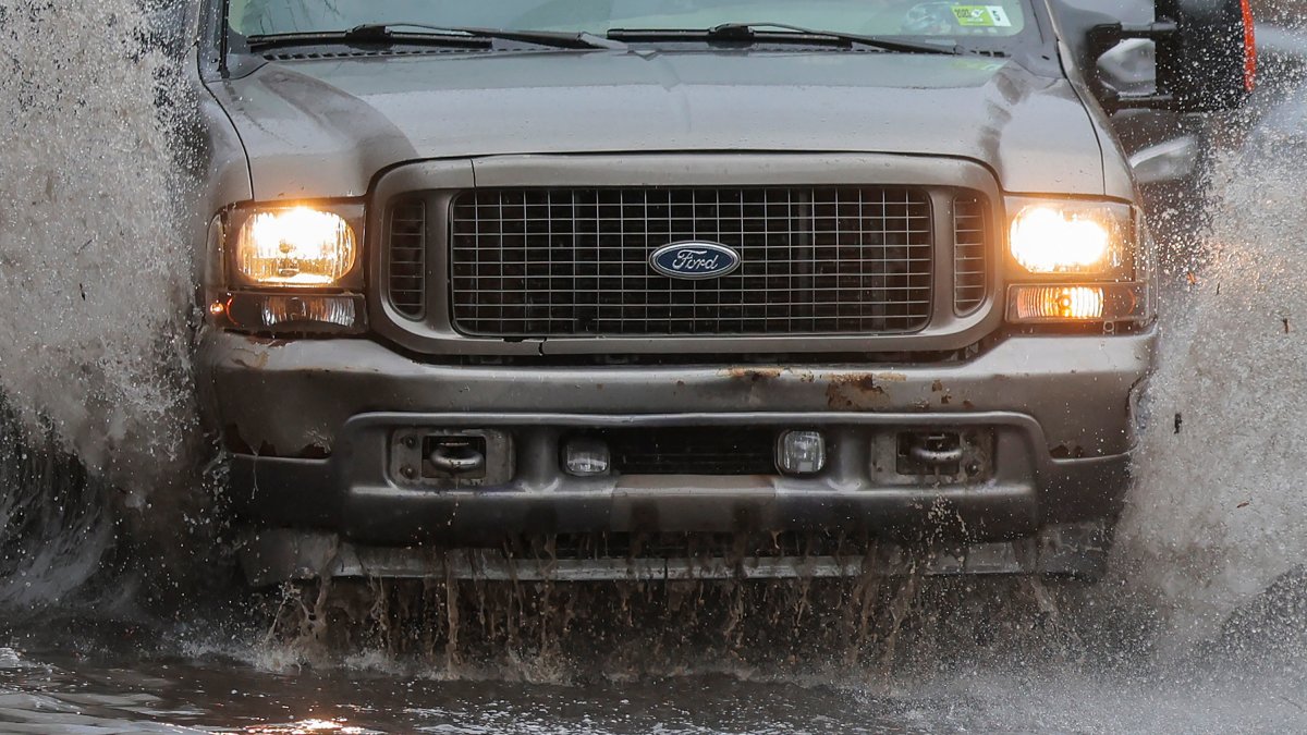 Timeline: Severe storms, strong tornadoes possible in Chicago area