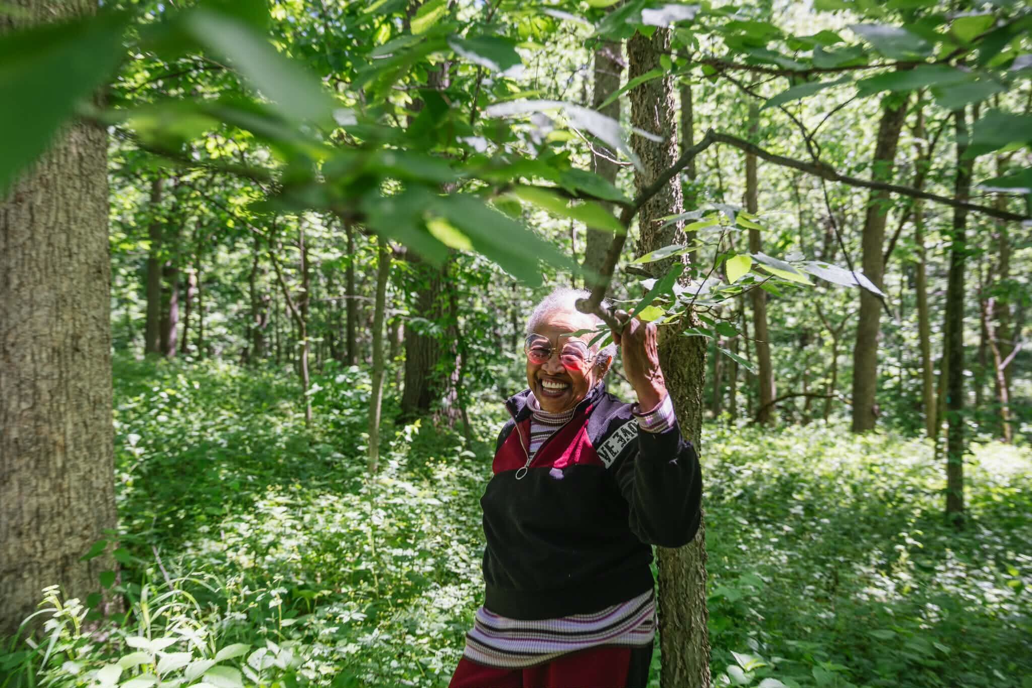 Man accused of killing elderly mom, hiding her body in a rug in Chicago home