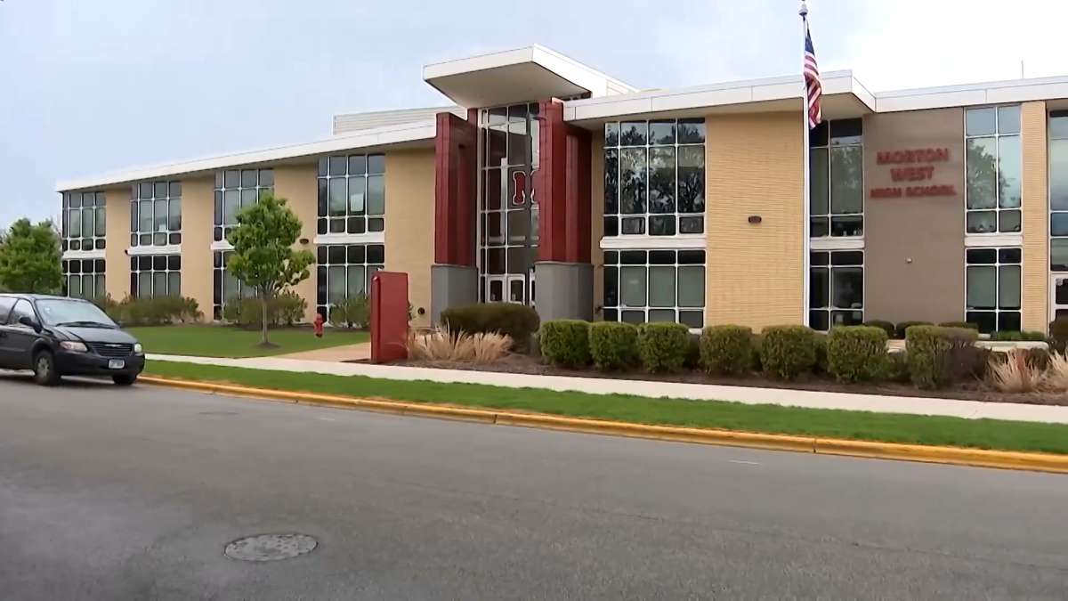 Suburban high school student says artwork was censored at art show for being &lsquo;too political