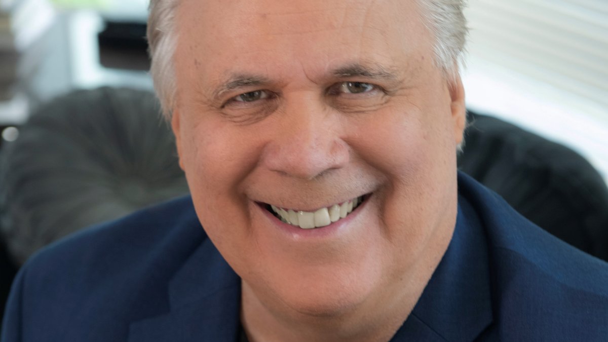 NBC 5 adds Richard Roeper, renowned media personality, to its talent roster