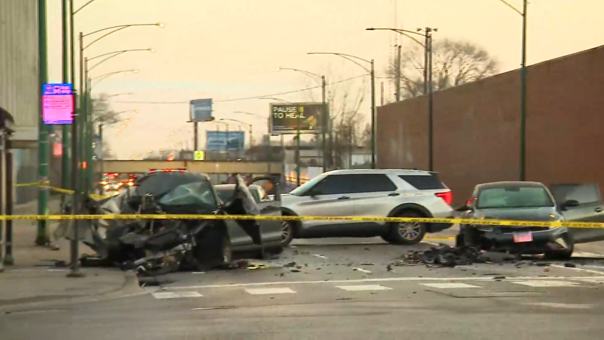 Major multi-vehicle crash involving squad car shuts down streets in Cicero; injuries reported