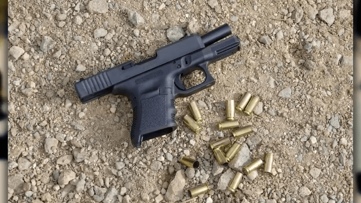 How an accused Chicago cop killer smuggled a gun past officers before shooting