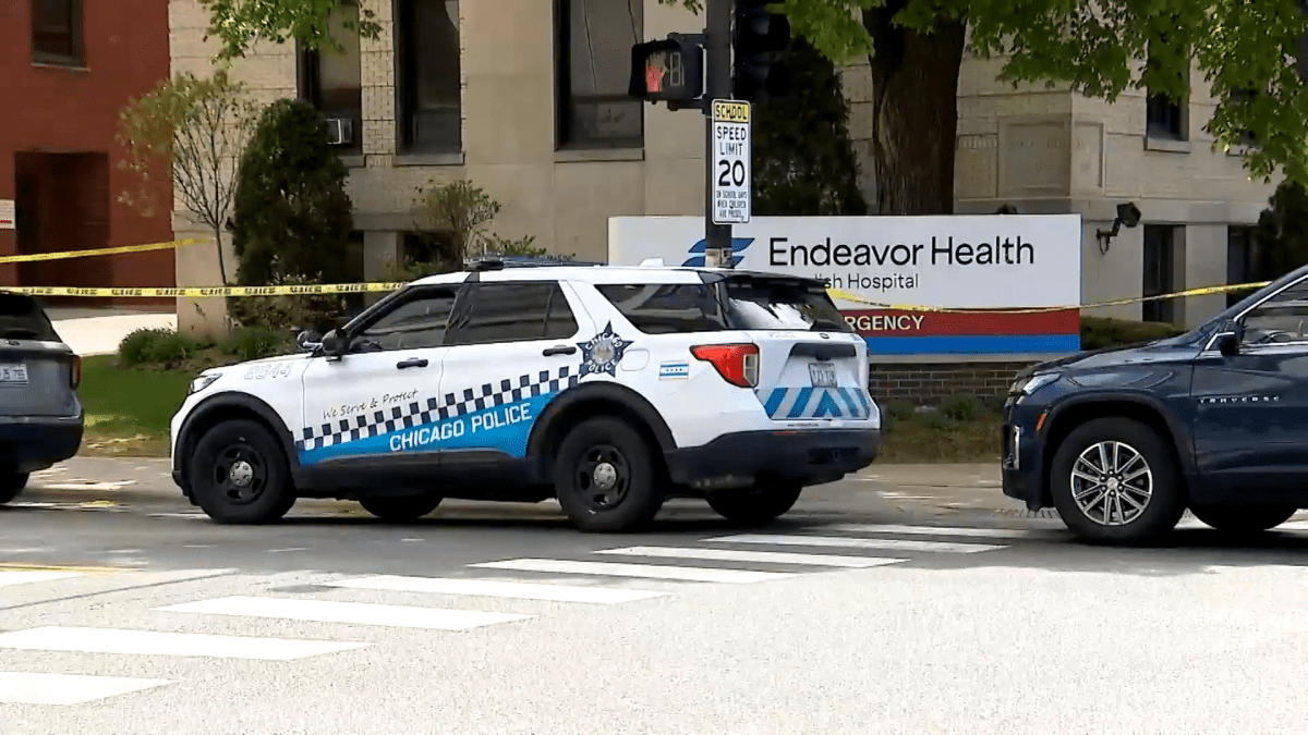 Man charged in Chicago hospital shooting had long record, including armed burglary hours earlier