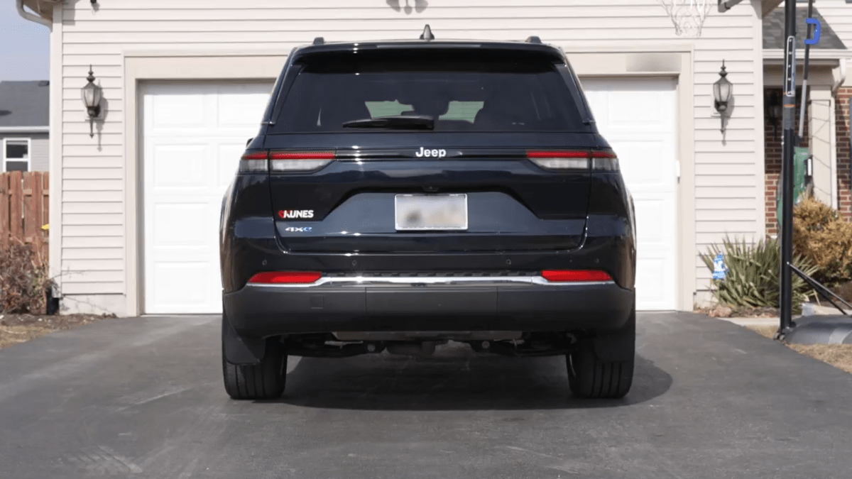 &lsquo;Battery could explode: Family afraid to drive newly leased Jeep after recalls