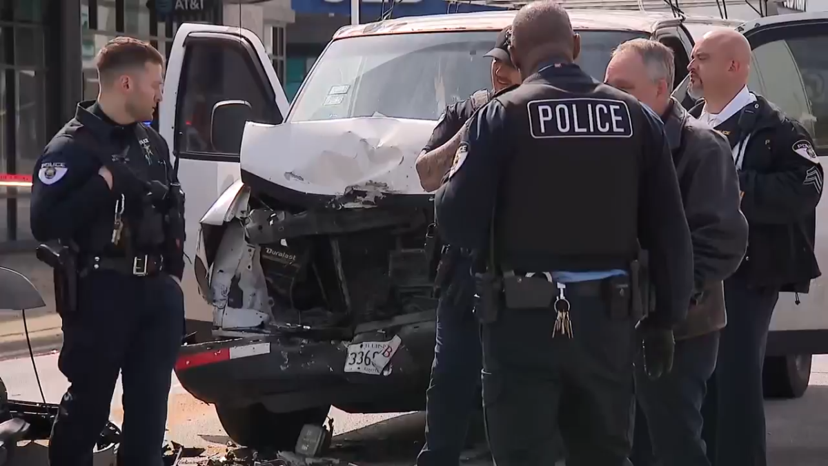 Witness recounts scene after driver crashes into cars, bus before fatally shooting himself Witness recounts scene after driver crashes into cars, bus before fatally shooting himself