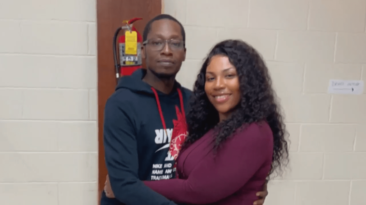 ‘Babe, wake up:' Fiancée mourns father-of-five killed in Englewood shooting