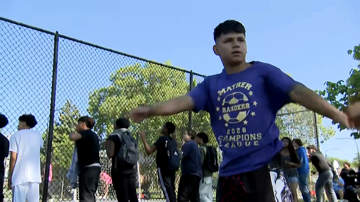 Chicago high school soccer star reunites with team after weeks in ICE custody Chicago high school soccer star reunites with team after weeks in ICE custody