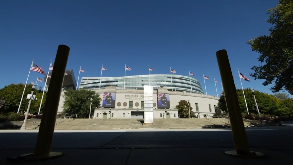 Illinois lawmaker blames Bears for &lsquo;mishandling stadium saga