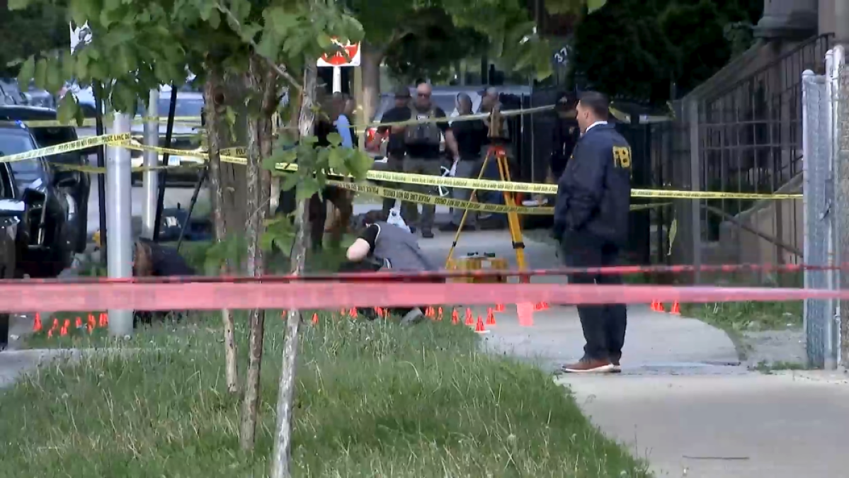 Shooting involving FBI in Chicago ends with 1 dead: What we know