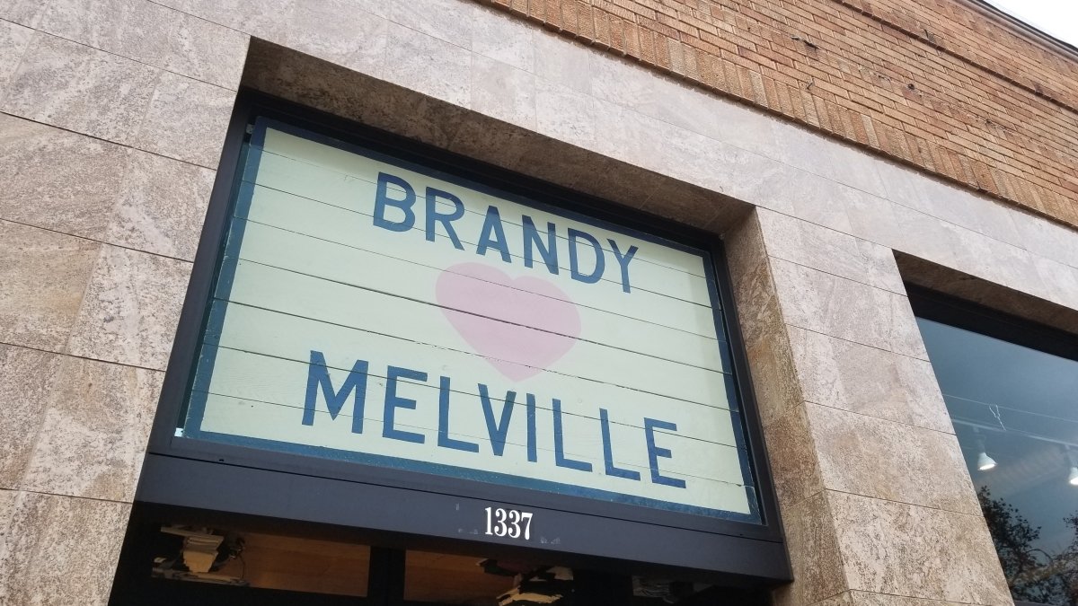 First Brandy Melville store in Chicago suburbs to open this summer