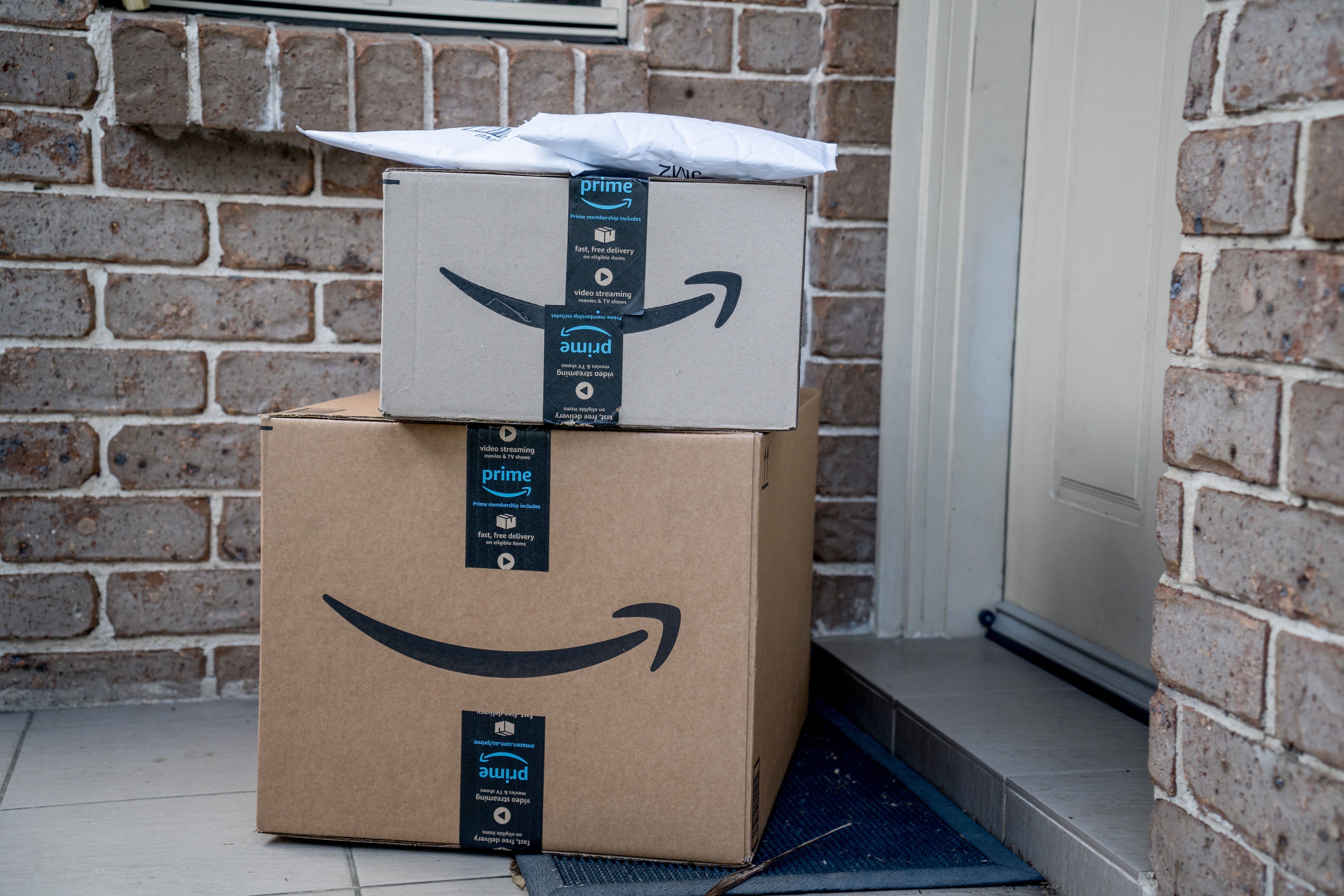 Amazon set to expand drone delivery of certain packages to Chicago suburbs