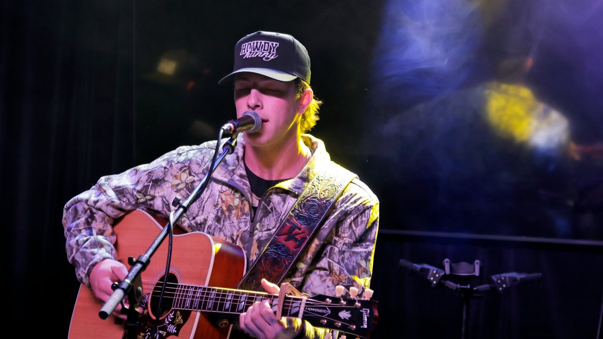 &lsquo;Ive reached my limit: Popular country music artist unexpectedly cancels tour