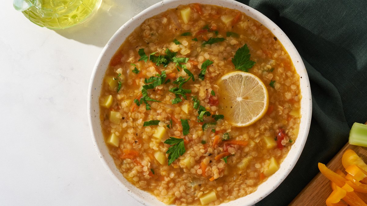 To help lower cholesterol, get more of this nutrient in your meals, dietitians say