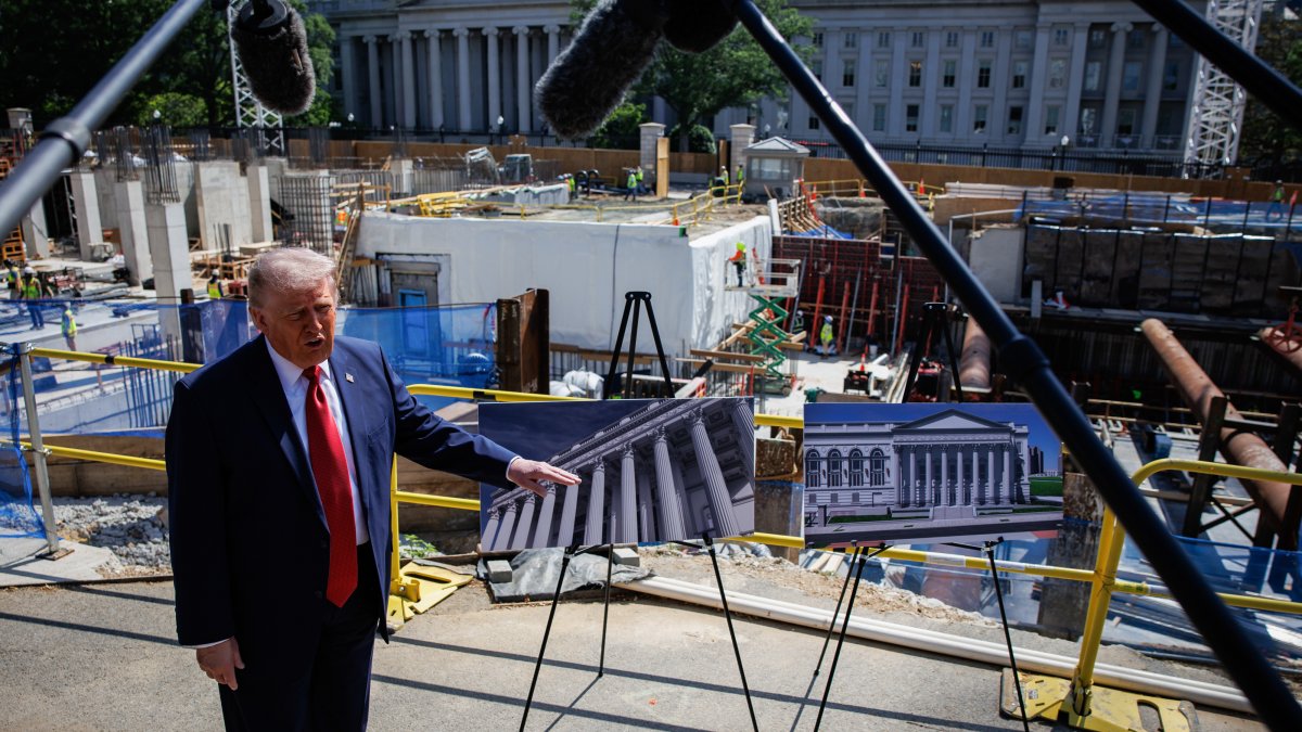 Trump shows ballroom worksite as lawmakers balk at $1B for WH security ...