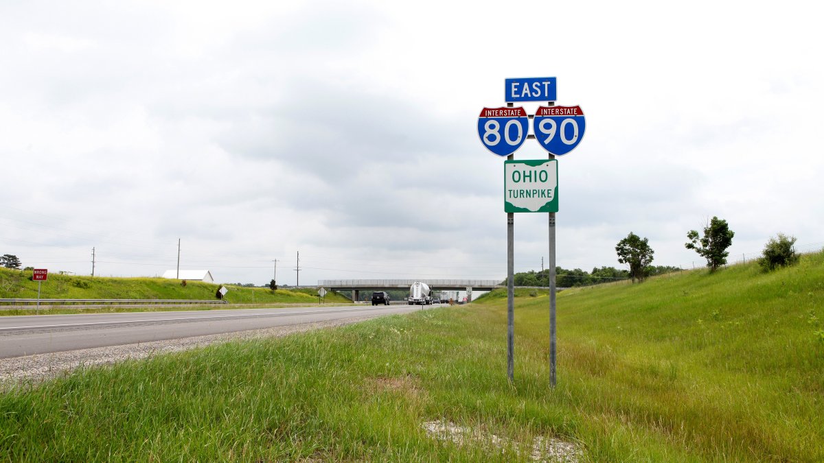 Suburban man accused of evading nearly $22K in tolls on Ohio Turnpike