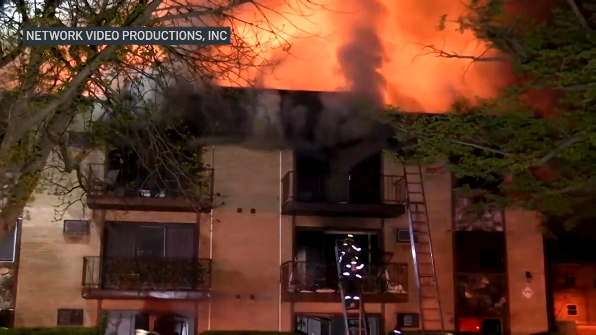 Exploding Building Png ‘Explosion:’ Des Plaines apartment building goes up in flames – NBC Chicago