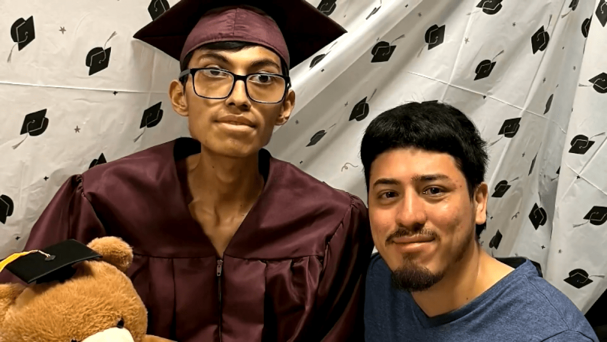 Chicago teen's dying wish to see his parents one last time in jeopardy
