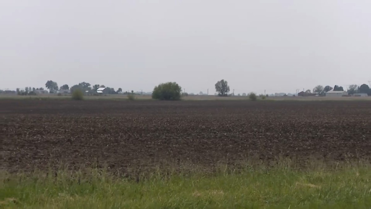nbcchicago.com - Charlie Wojciechowski - Solar farm nearly the size of O'Hare Airport wins Will County approval