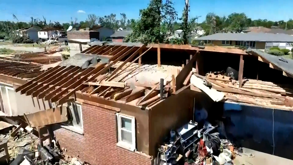 Merrillville residents clean up, wait for power to be restored after EF-2 tornado