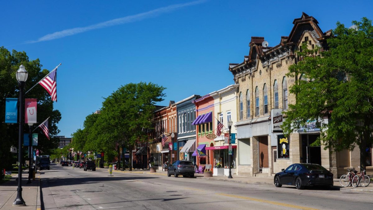 This lakeside Wisconsin town will pay you to move there, with $9,500 in cash and perks