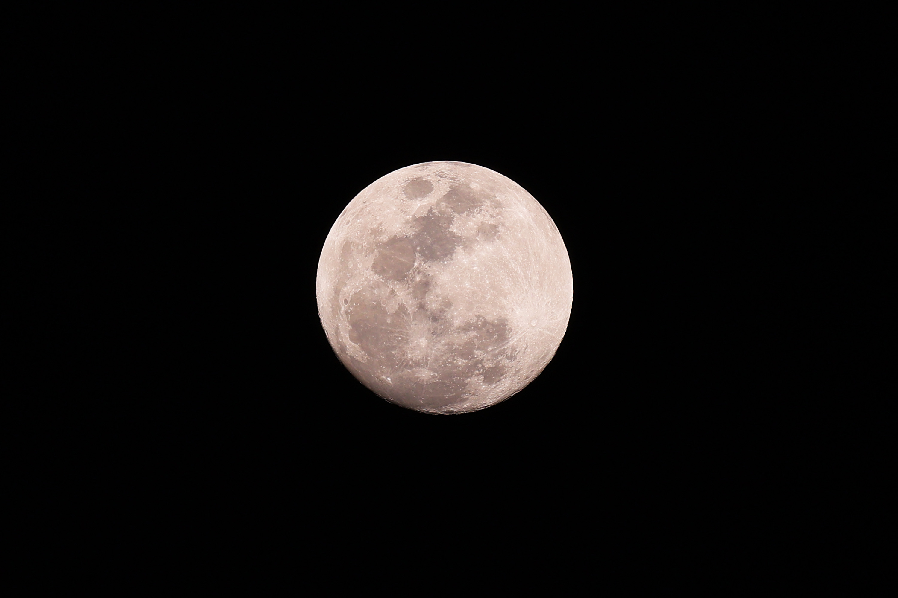 Here's when the ‘strawberry moon' will rise in the skies over the Chicago area