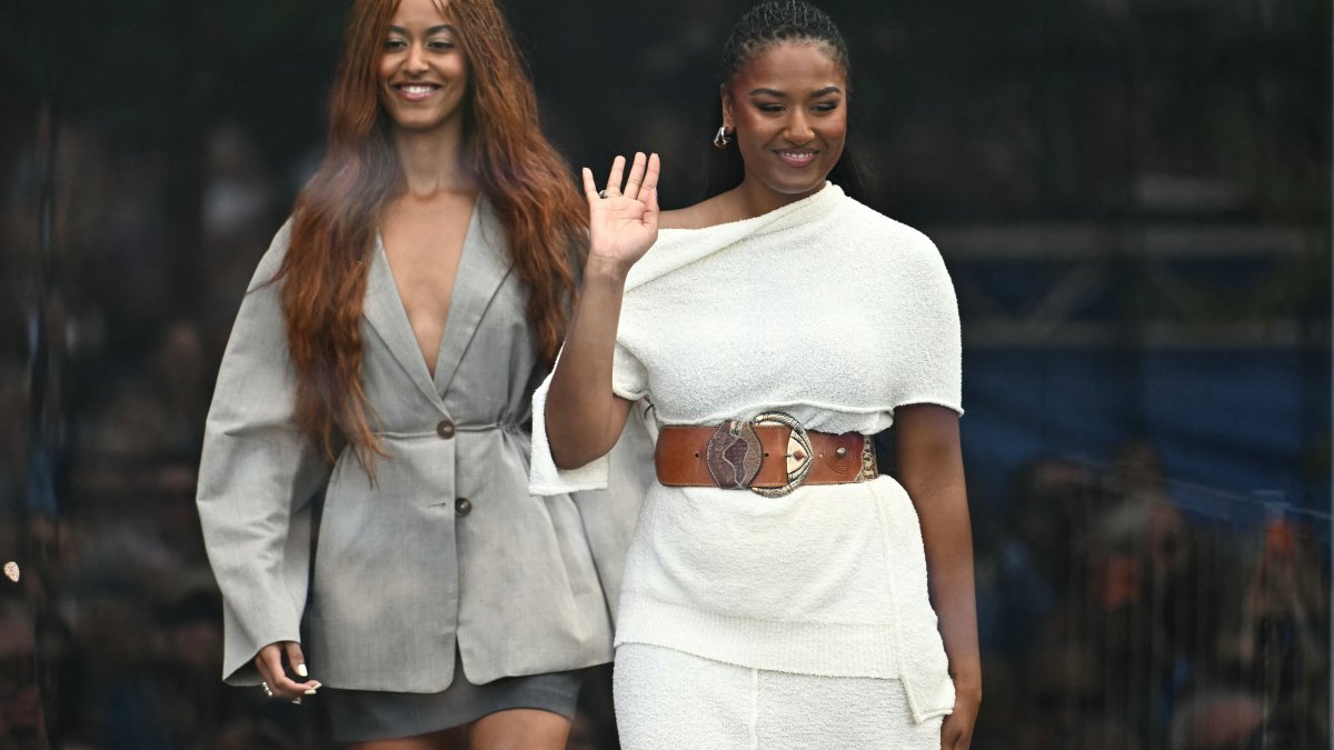 Malia and Sasha Obama make rare public appearance, join parents at Obama Center grand opening