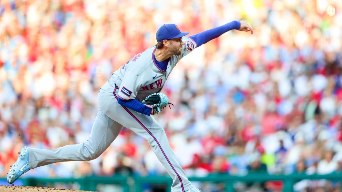Chicago Cubs acquire left-hander David Peterson in a trade with the New York Mets
