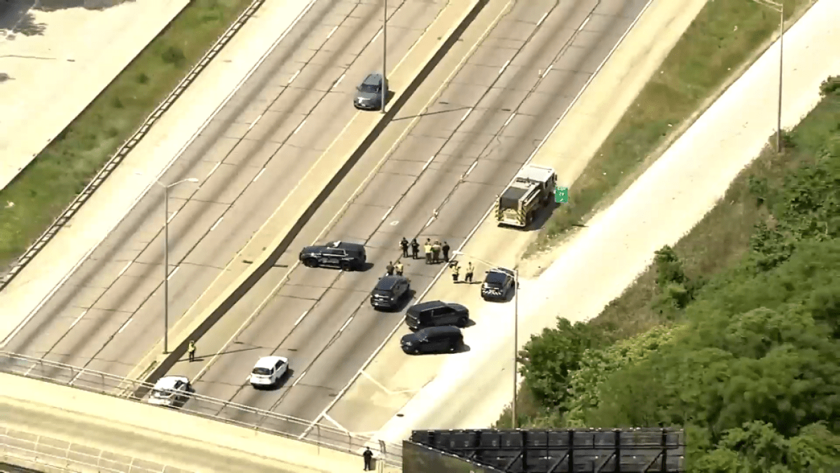 Eisenhower Expressway in Cook County closed in both directions; large police presence on scene Eisenhower Expressway in Cook County closed in both directions; large police presence on scene