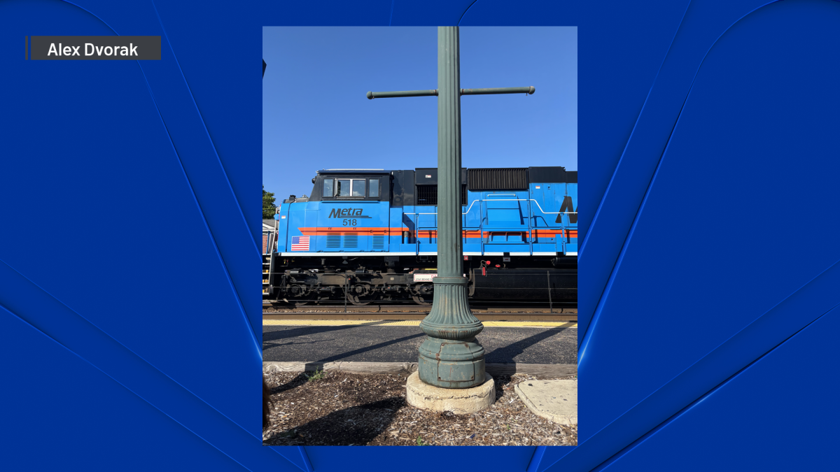 Police activity halts Metra Milwaukee District West trains near Elgin