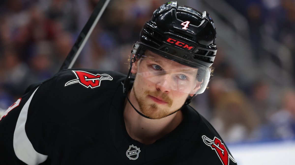 Blackhawks land Bowen Byram, trade No. 4 pick in blockbuster deal: Reports Blackhawks land Bowen Byram, trade No. 4 pick in blockbuster deal: Reports