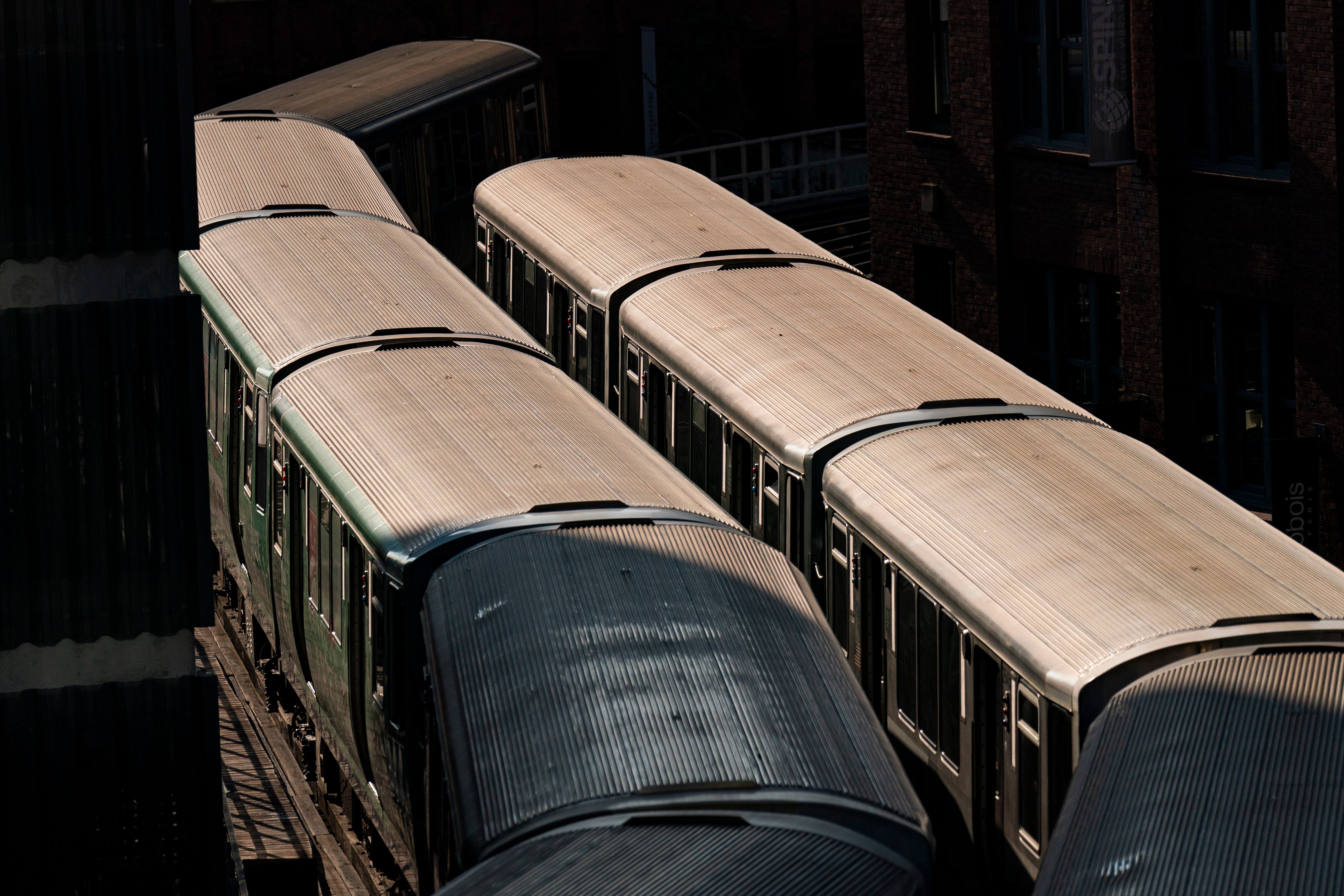 Man dies after being pushed from moving CTA Red Line train: Police