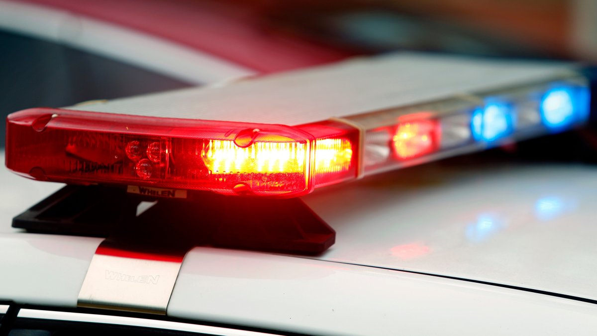 3 boaters missing after pontoon overturns on western Wisconsin lake