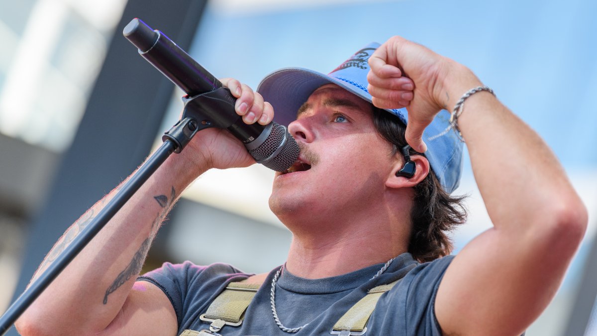 Country singer unexpectedly cancels performance at Wisconsins Country Thunder festival