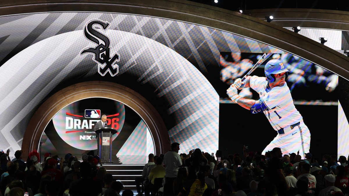 Chicago White Sox select UCLA shortstop Roch Cholowsky with No. 1 pick in MLB draft Chicago White Sox select UCLA shortstop Roch Cholowsky with No. 1 pick in MLB draft